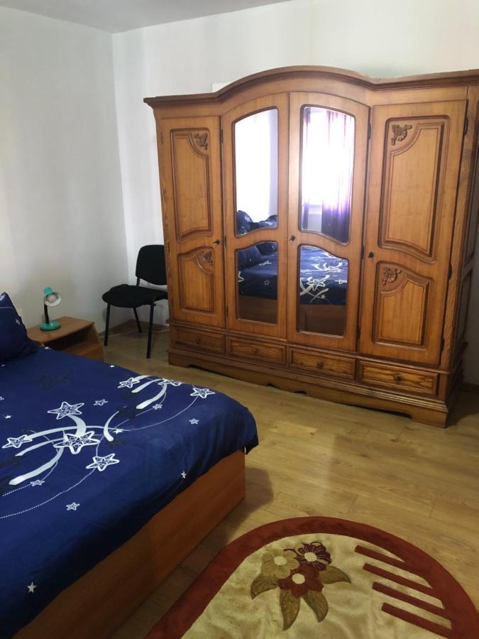 Studio In Крайова Екстер'єр фото